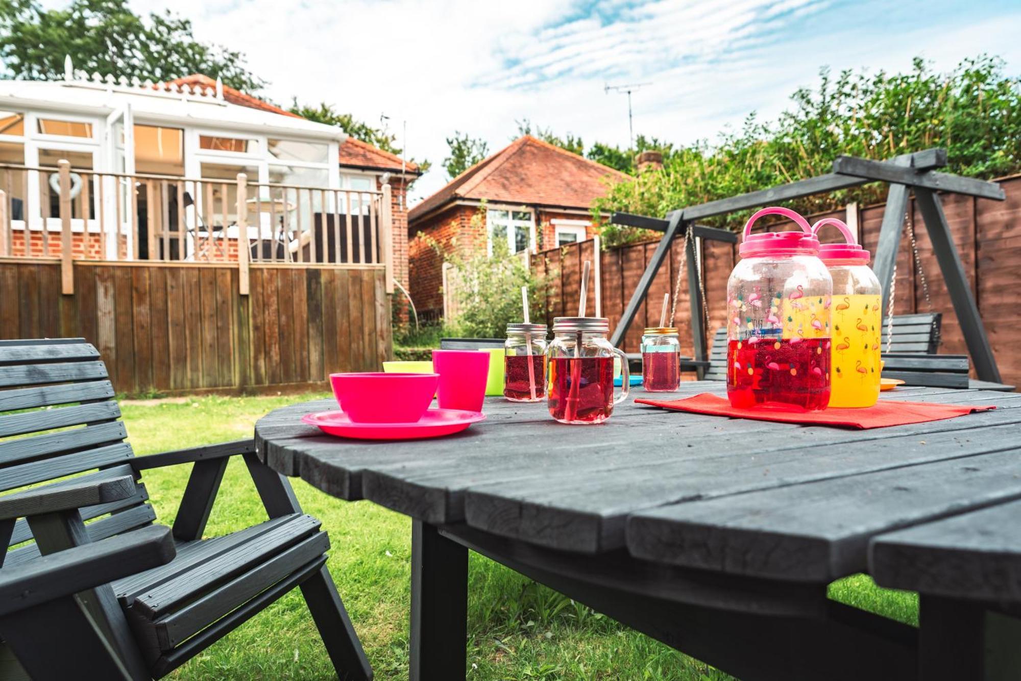Family Gathering Bungalow Southampton Esterno foto